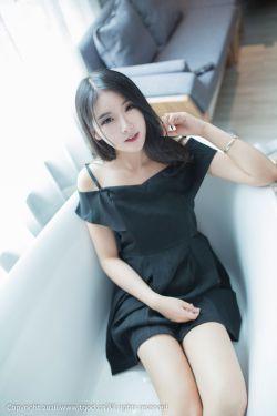 女机械人